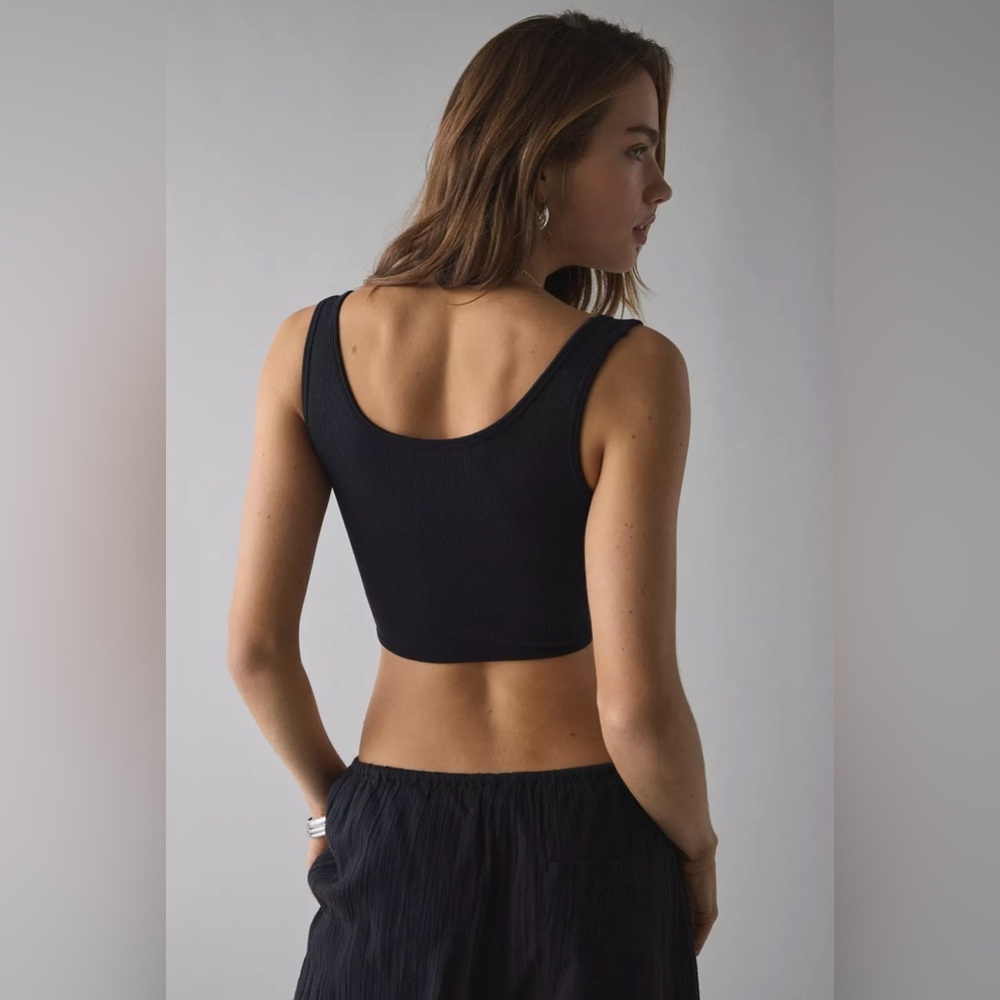 Out From Under Wrap It Up Twist-Front Seamless Knit Tank Top, Size XS/S - Picture 3 of 11